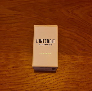 L’interdit au de toilette Givenchy 35ml