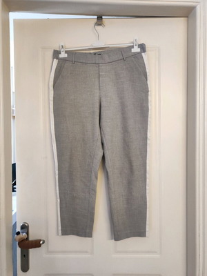 Zara women's gray pants like new with side stripe size M