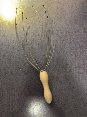 Head massage device like new