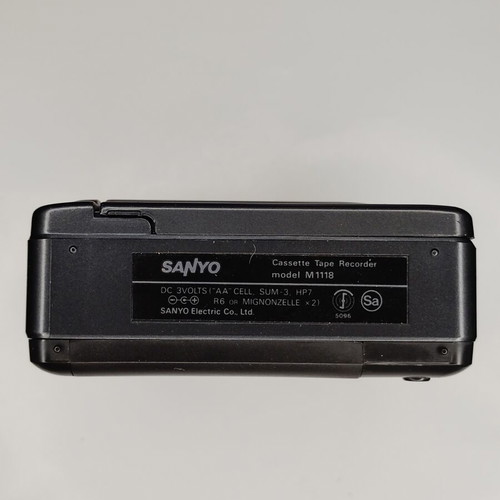 SANYO M1118 Cassette Walkman used, slow motion playback, needs service