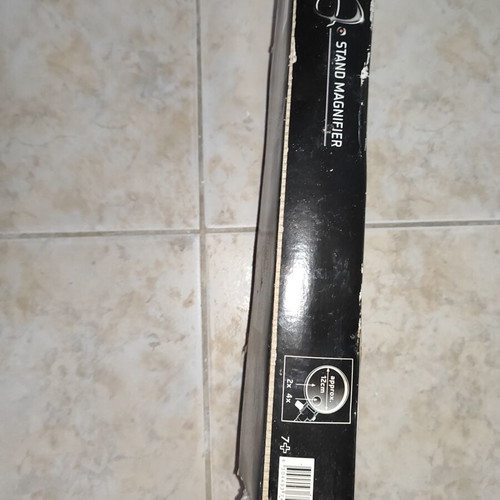 Magnifying Glass with Stand double lens 2x/4x like new for crafts