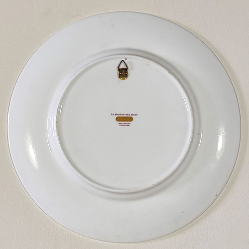 Rare Cartier plate (La Maison Des Must) diameter 27 cm like new