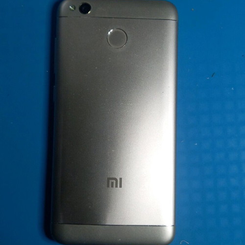 Xiaomi Redmi 4x used parts with broken screen and swollen battery