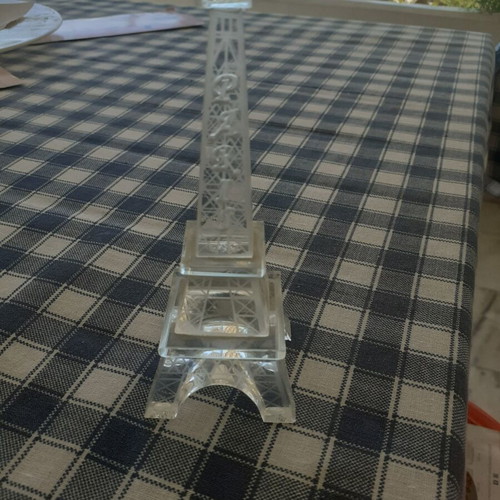 Eiffel Tower decorative like new