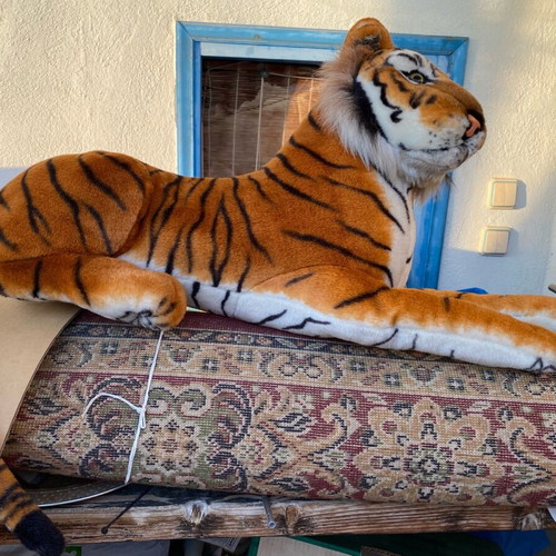 Large plush decorative tiger like new