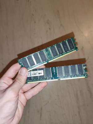 2GB DDR1 RAM used, old good condition