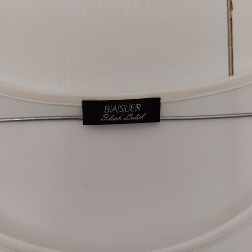 Basler Black Label official white cream sleeveless blouse new size Medium
