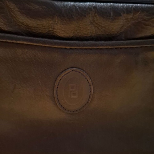 Shoulder bag black genuine leather like new with elephant detail