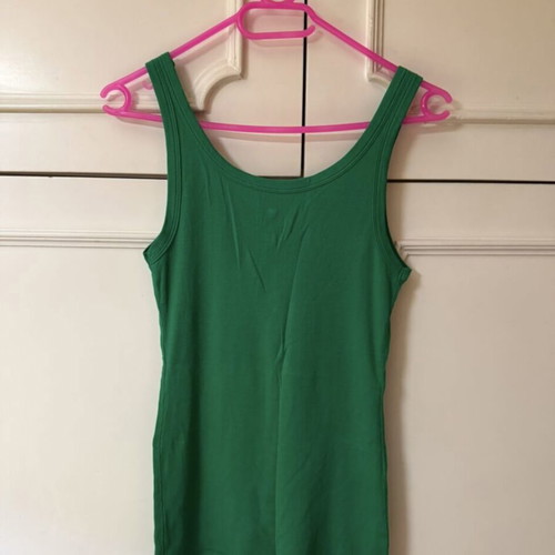 Banana Republic green ribbed sleeveless top