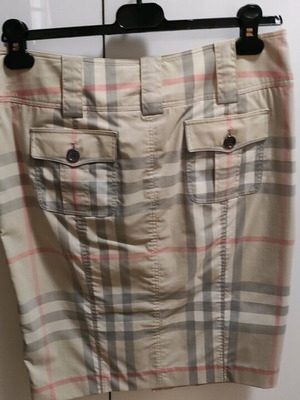 Burberry skirt like new, size S 36 8, black and beige