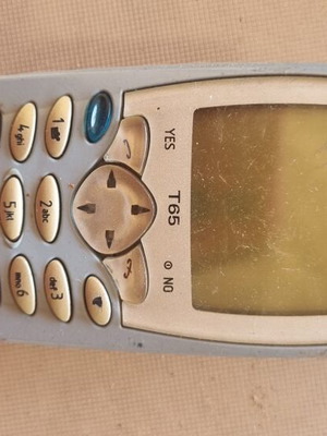 Ericsson T65 used collectible mobile phone from 2000 without charger