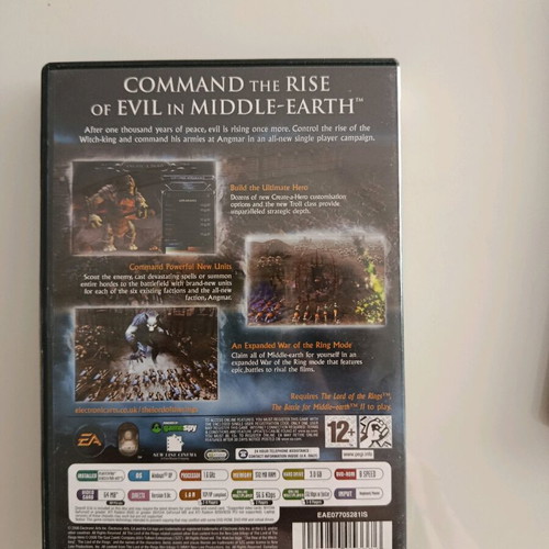 Lord of the Rings PC games like new, 2 pieces