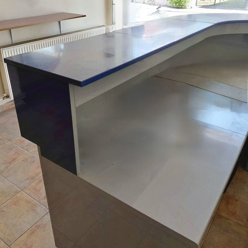 Reception desk like new, 3 meters, marble surface, curved design