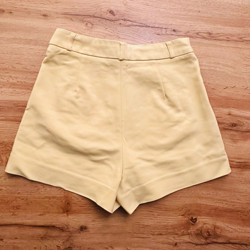 Shorts and striped top like new, yellow and blue