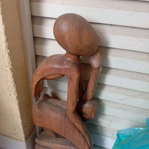 Skeptoménos ánthropos wooden sculpture used, about 50 cm tall
