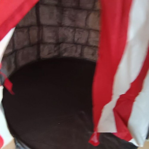 Children's play tent like new