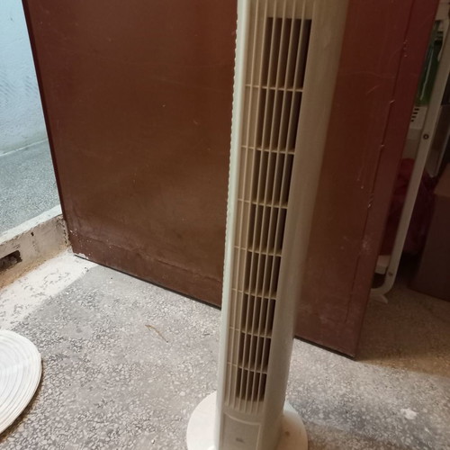 Towe fan tower used, with speed settings and oscillation