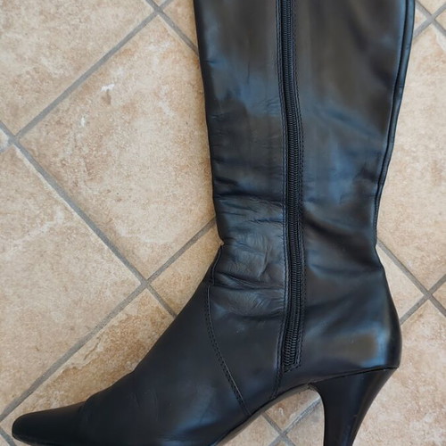 Leather knee-high boots used, black size 39, women's