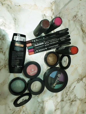 Σετ make up καινούργιο με στικ, σκιές, κραγιόν και μολύβια