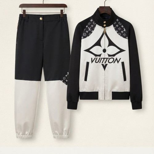 Louis Vuitton sports set used, size L, black and white
