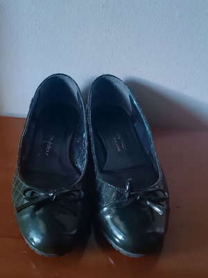 Blu Byblos No 38 ballerinas used, dark green quilted patent leather