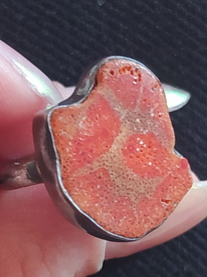 Silver 925 ring with natural coral size 6.5
