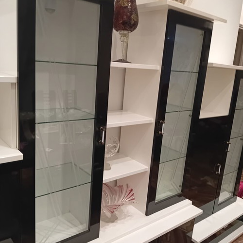 Dining set with 6 chairs, sideboard and cabinet like new