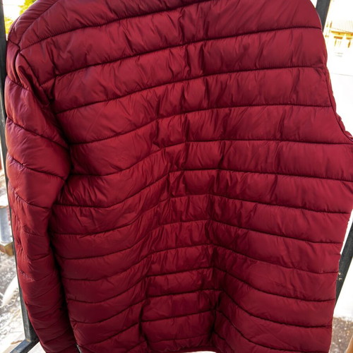 Emerson women's teen puffy jacket like new, burgundy, size M/L