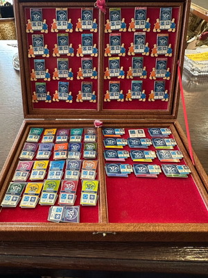 Athens 2004 Olympic Games pins like new, 57 pieces