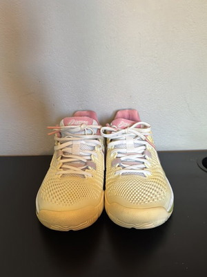 Asics Gel-Resolution 9 women's athletic shoes like new, size 40, multicolor