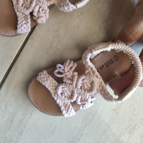 Baby sandals size 22 like new