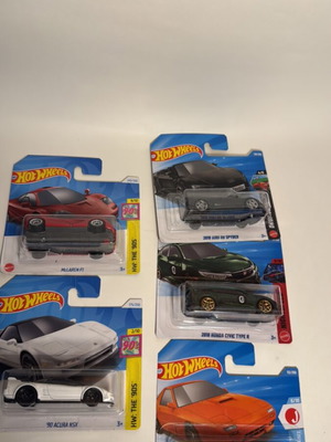 Hot Wheels new, set of 4 pieces
