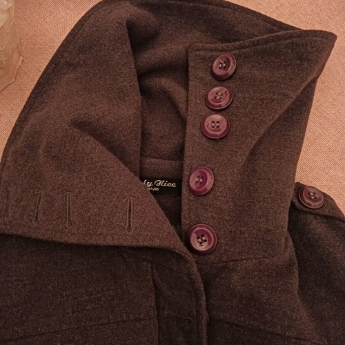 Gray Medium Coat Like New With Large Collar