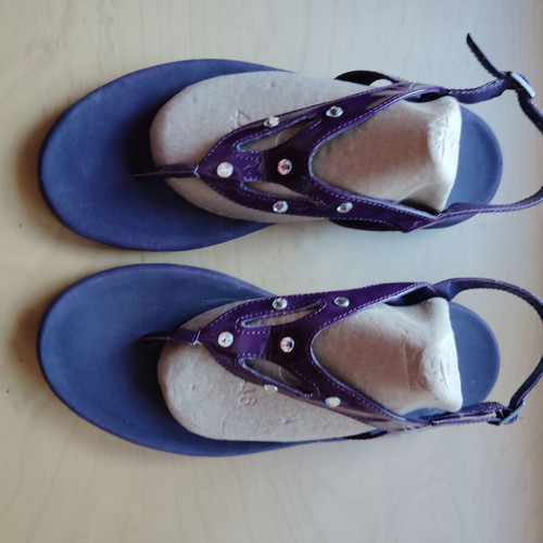 Walkmaxx women's purple sandals like new, size 42