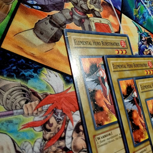 Elemental Hero Burstinatrix playset, 3 cards