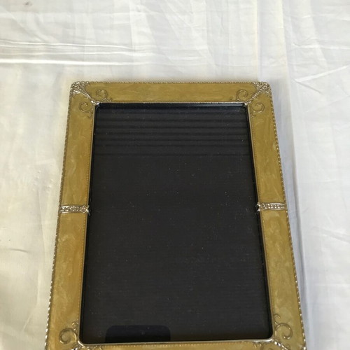 Picture frame used, approximately 15.5 x 20 cm