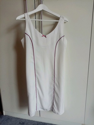 Elizabeth σατέν νυχτικό νούμερο 46 σαν καινούργιο, εκρού