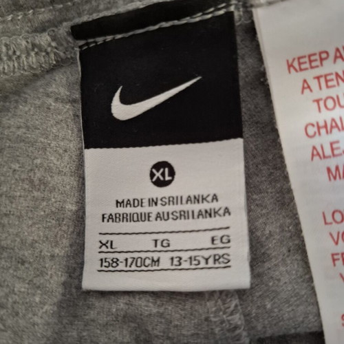 Nike sports shorts like new, 13-15 years, sizes 158-170 cm, XL