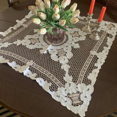 Decorative machine embroidery like new