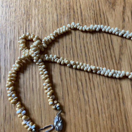 Pearl necklace used, vintage