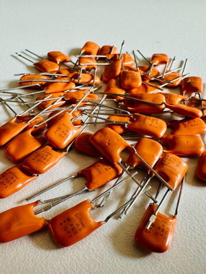 Philips 2222 122 76108 SAL capacitors 50 pieces new 25V 1uf