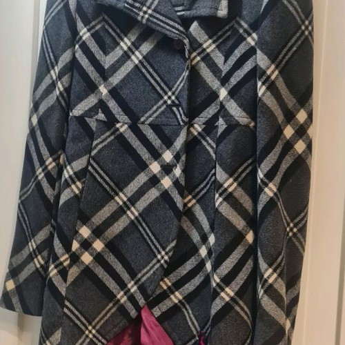 Iso asymmetrical jacket like new, white and gray, size M