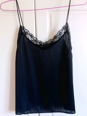 Bershka lingerie new, size M, black with lace