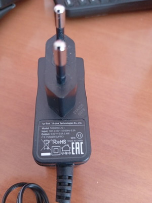 TP-Link T090060-2C1 τροφοδοτικό σαν καινούργιο, 9V 0.6A