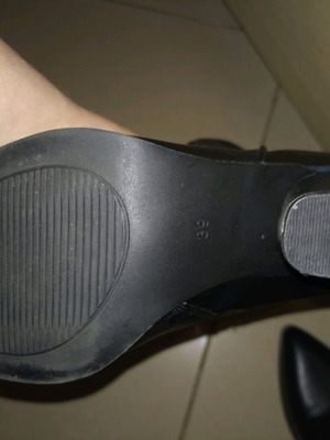 Μποτάκι μαύρο σαν καινούργιο, νούμερο 39