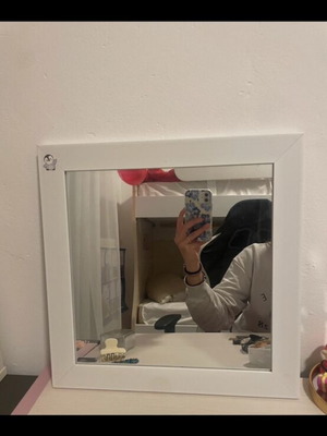 Wall mirror like new