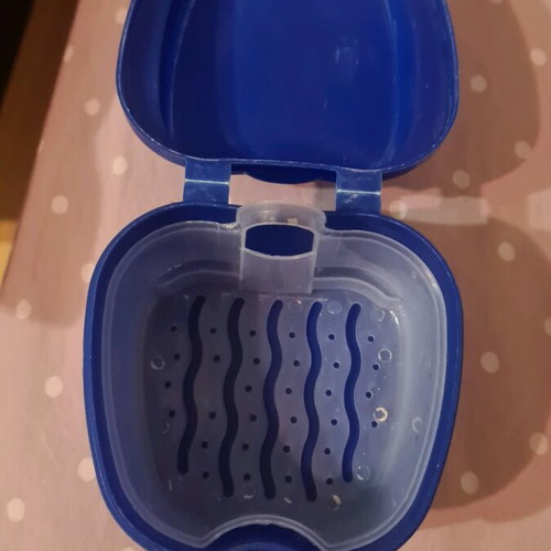 Soap storage container like new