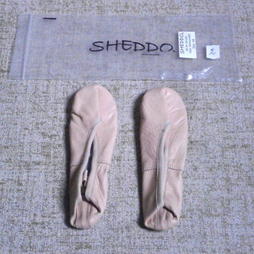 Soft Leather SHEDDO Ballet Shoes size 34 new, pink