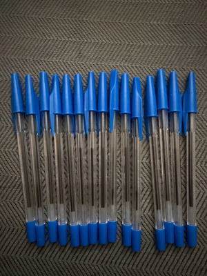 Set of 15 new blue ballpoint pens, 0.7mm tip