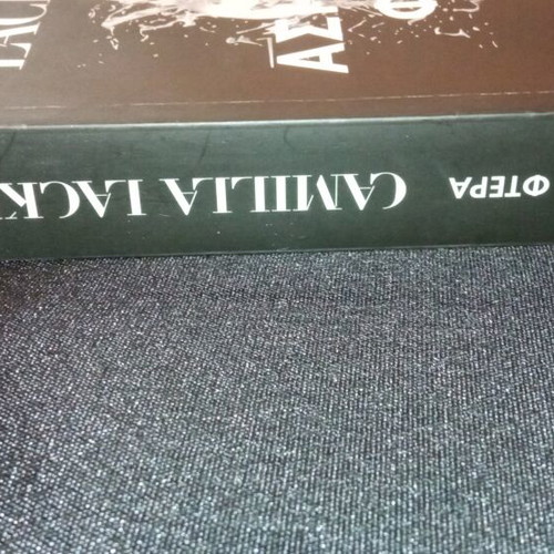Silver Wings book new, Greek edition by Camilla Lackberg